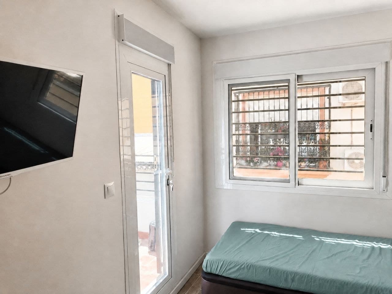 Dormitorio B · Bedroom B